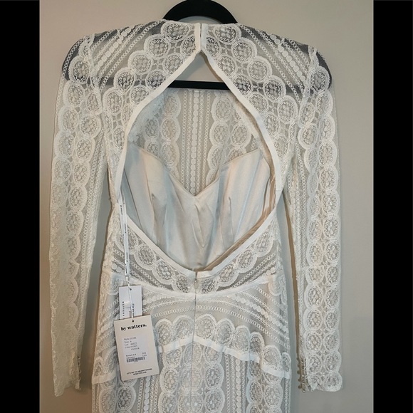 Long sleeve backless white/ivory jumpsuit (4) - Picture 4 of 16